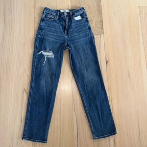 Hollister Curvy Ultra High-Rise Vintage Straight Size 25x27